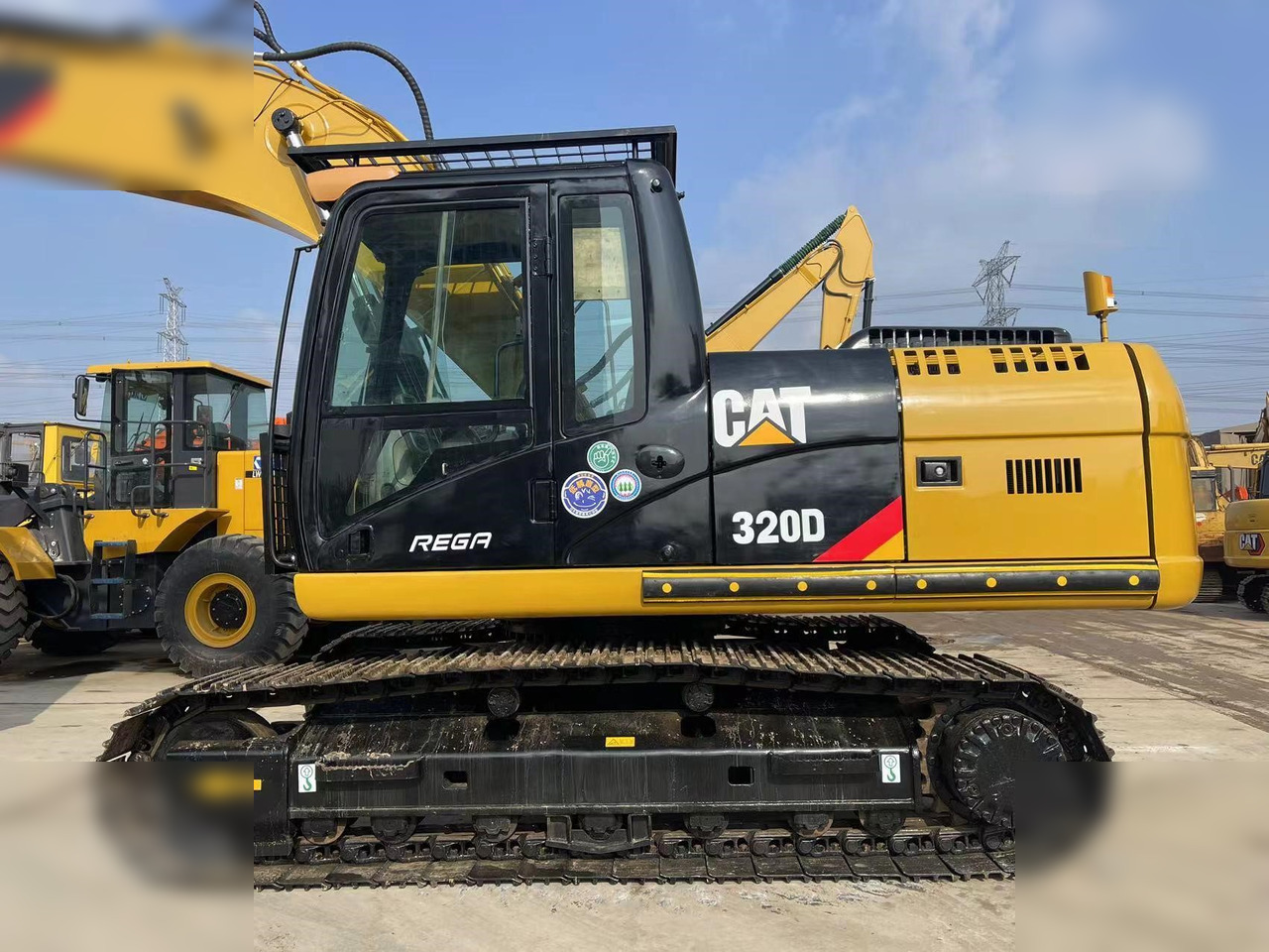 CATERPILLAR 320D - حفار زحاف: صورة 4 CATERPILLAR 320D - حفار زحاف: صورة 4