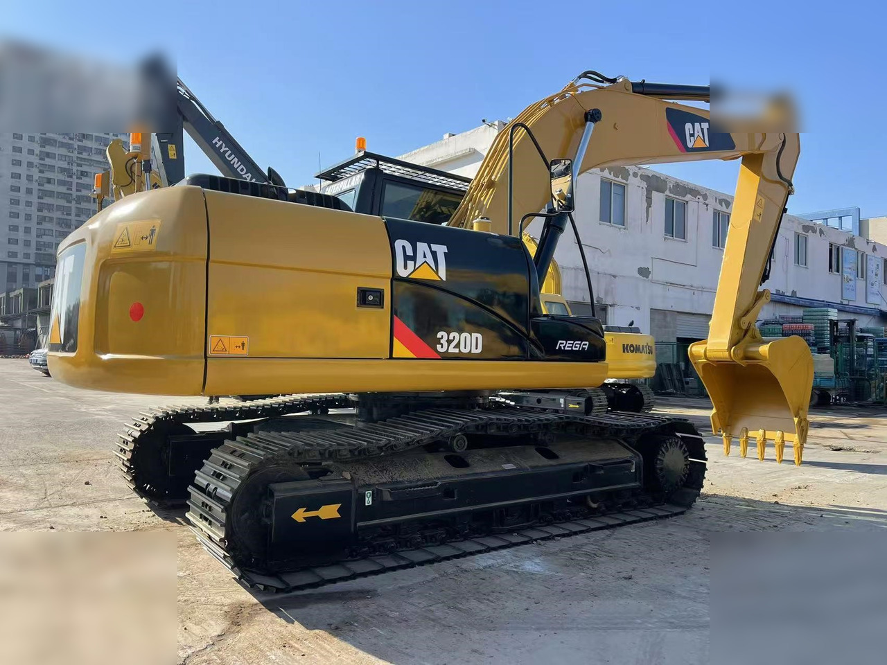CATERPILLAR 320D - حفار زحاف: صورة 3 CATERPILLAR 320D - حفار زحاف: صورة 3
