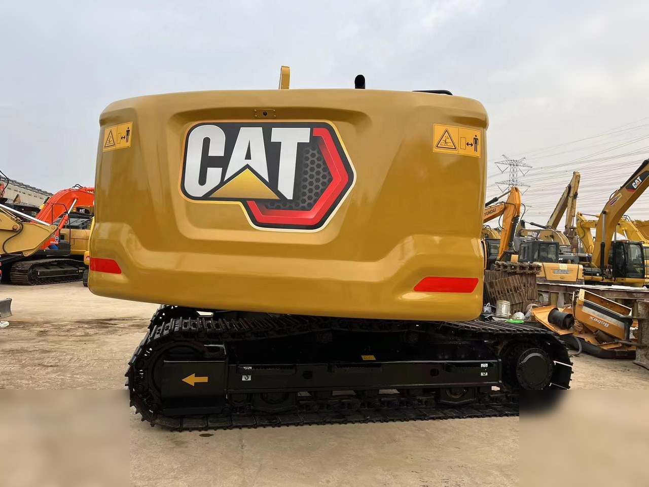 CATERPILLAR 320GC - حفار زحاف: صورة 4 CATERPILLAR 320GC - حفار زحاف: صورة 4
