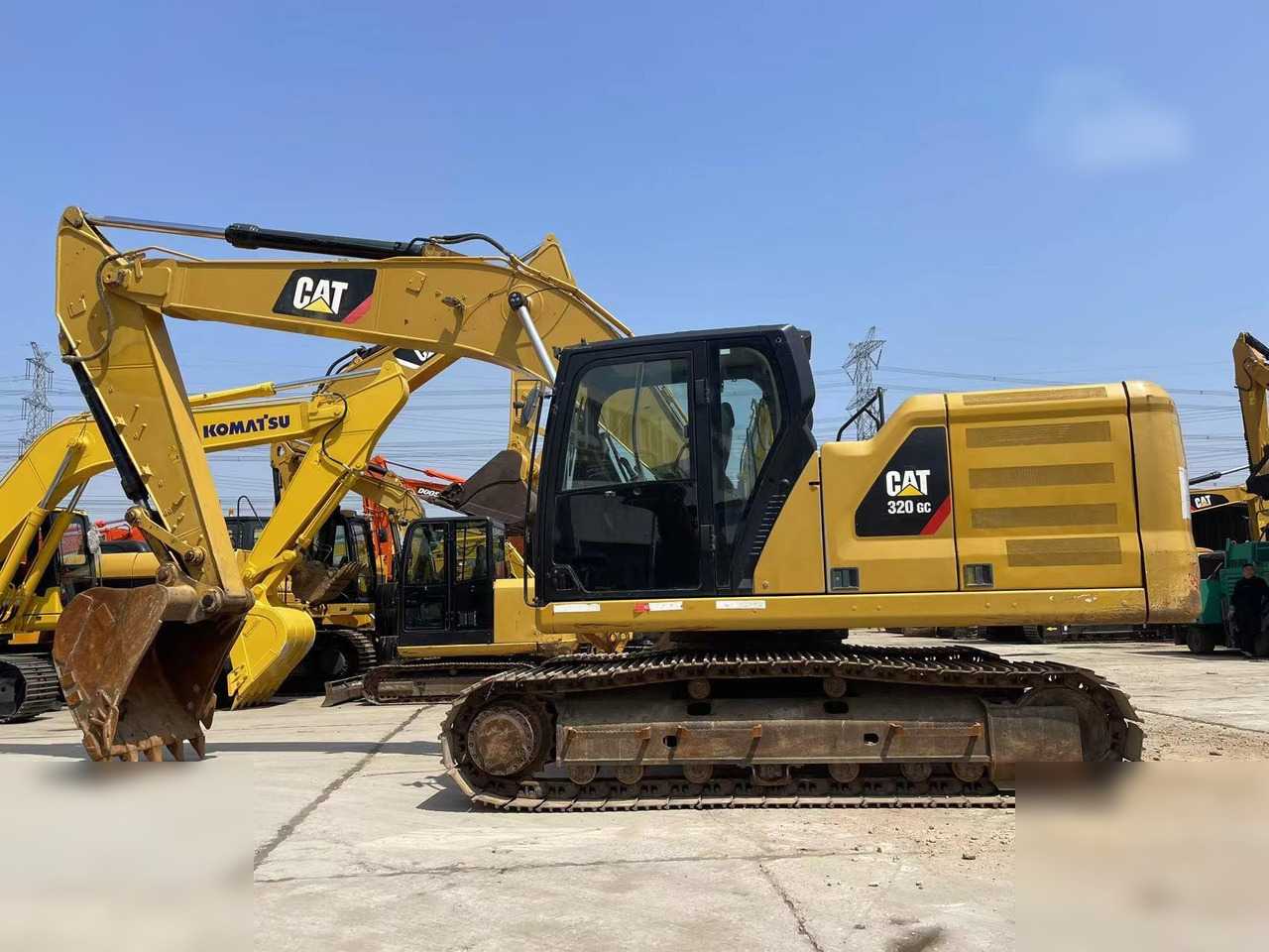 CATERPILLAR 320GC - حفار زحاف: صورة 1 CATERPILLAR 320GC - حفار زحاف: صورة 1