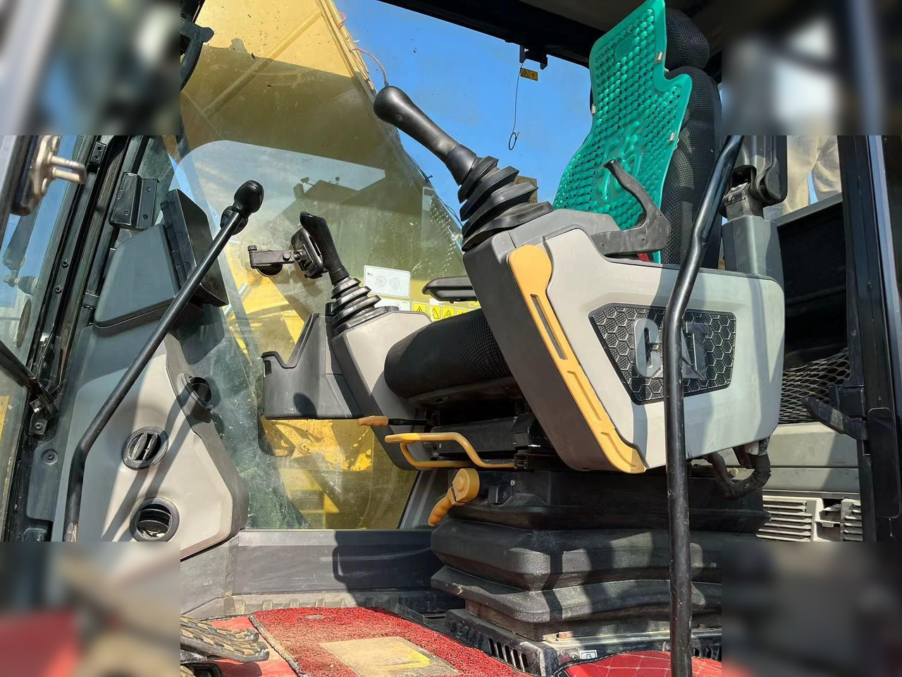 CATERPILLAR 320GC CATERPILLAR 320GC: صورة 9