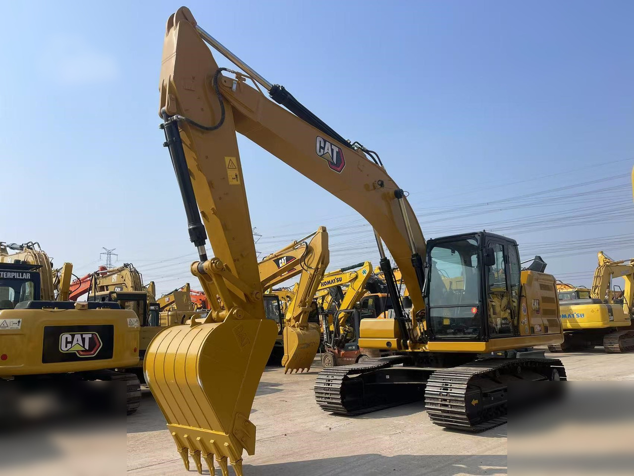 CATERPILLAR 320GC - حفار زحاف: صورة 1 CATERPILLAR 320GC - حفار زحاف: صورة 1