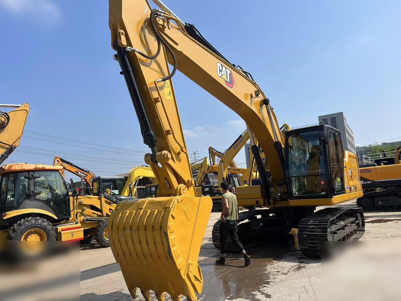 CATERPILLAR 320GC - حفار زحاف: صورة 4 CATERPILLAR 320GC - حفار زحاف: صورة 4
