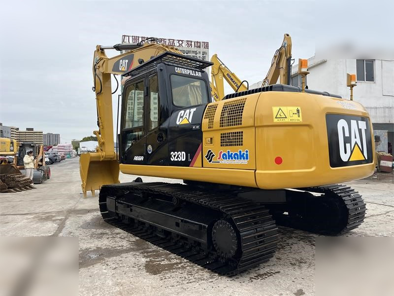 CATERPILLAR 323DL - حفار زحاف: صورة 5 CATERPILLAR 323DL - حفار زحاف: صورة 5