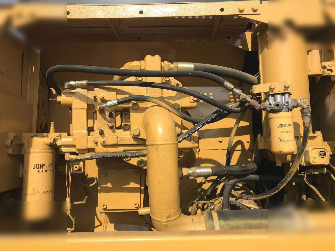 CATERPILLAR 330BL - حفار زحاف: صورة 5 CATERPILLAR 330BL - حفار زحاف: صورة 5