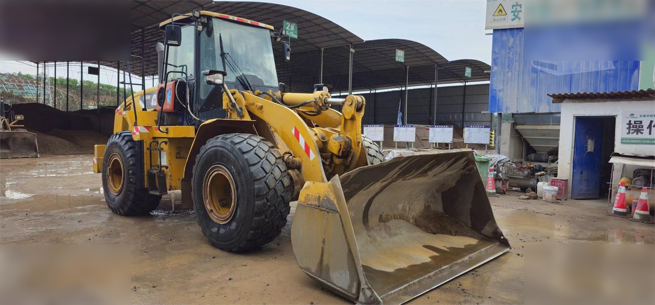 CATERPILLAR 950H - اللودر بعجل: صورة 1 CATERPILLAR 950H - اللودر بعجل: صورة 1