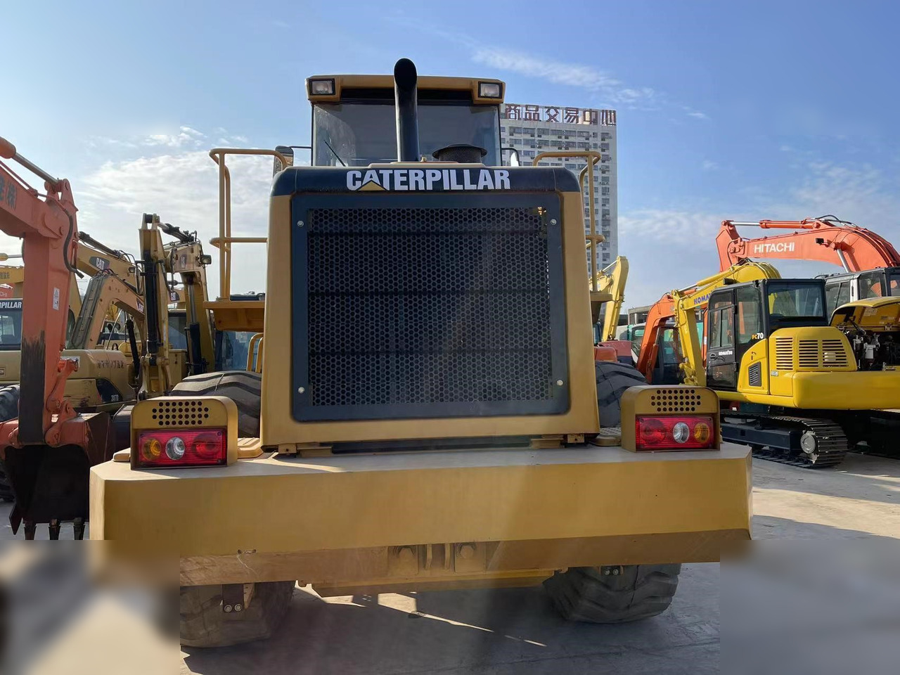 اللودر بعجل CATERPILLAR 966G: صورة 7