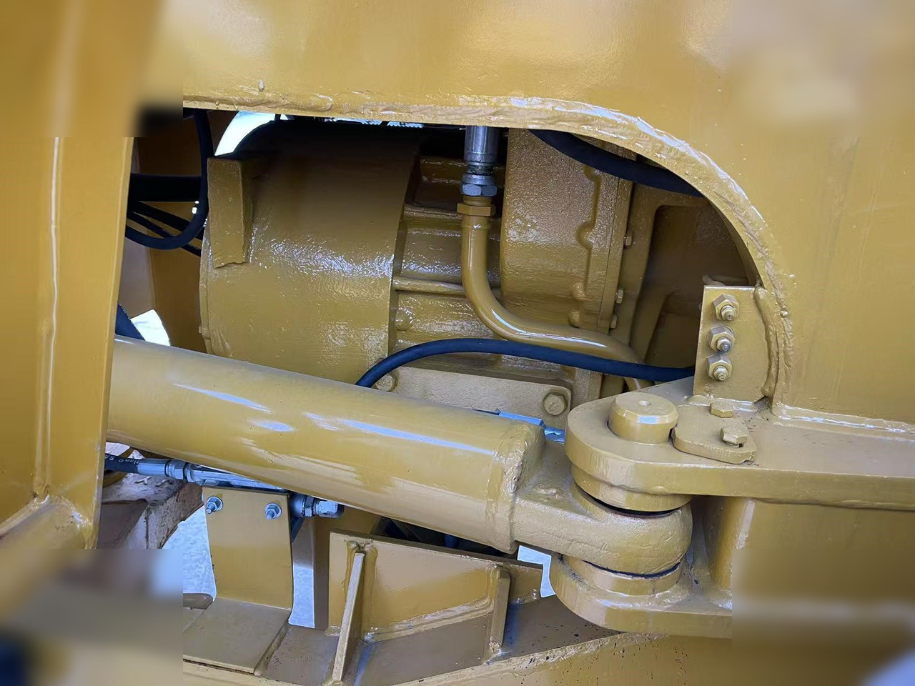 اللودر بعجل CATERPILLAR 966H: صورة 8 اللودر بعجل CATERPILLAR 966H: صورة 8