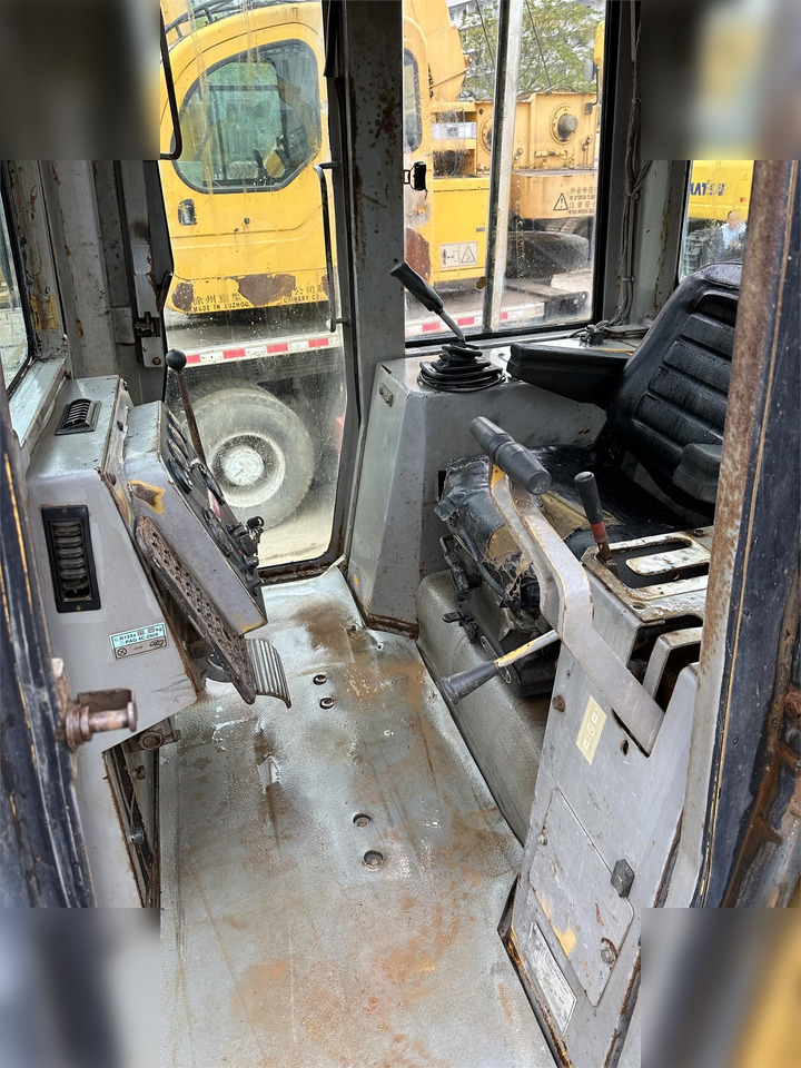 جرافة CATERPILLAR D6G2 XL: صورة 6