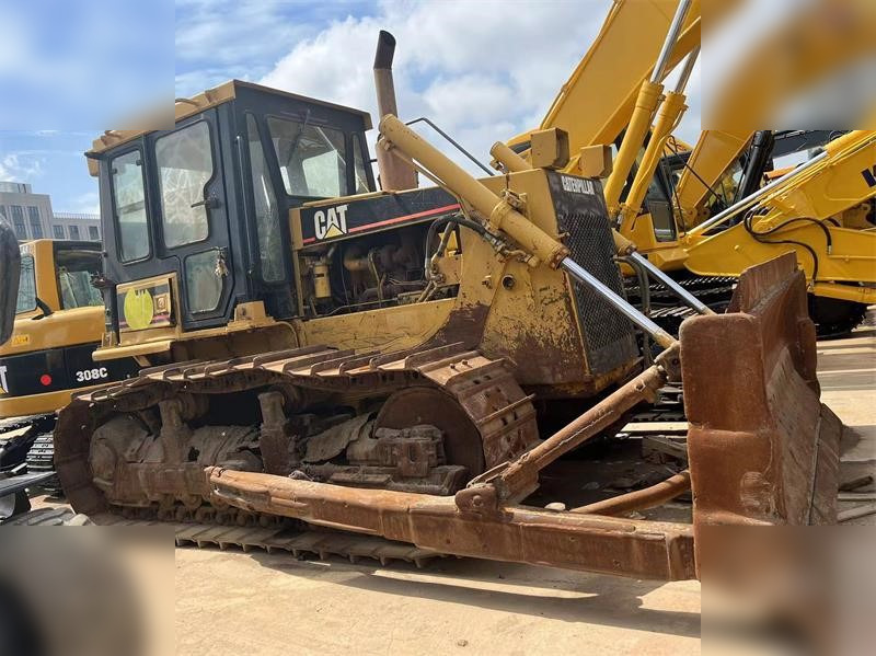 CATERPILLAR D6G - جرافة: صورة 1 CATERPILLAR D6G - جرافة: صورة 1
