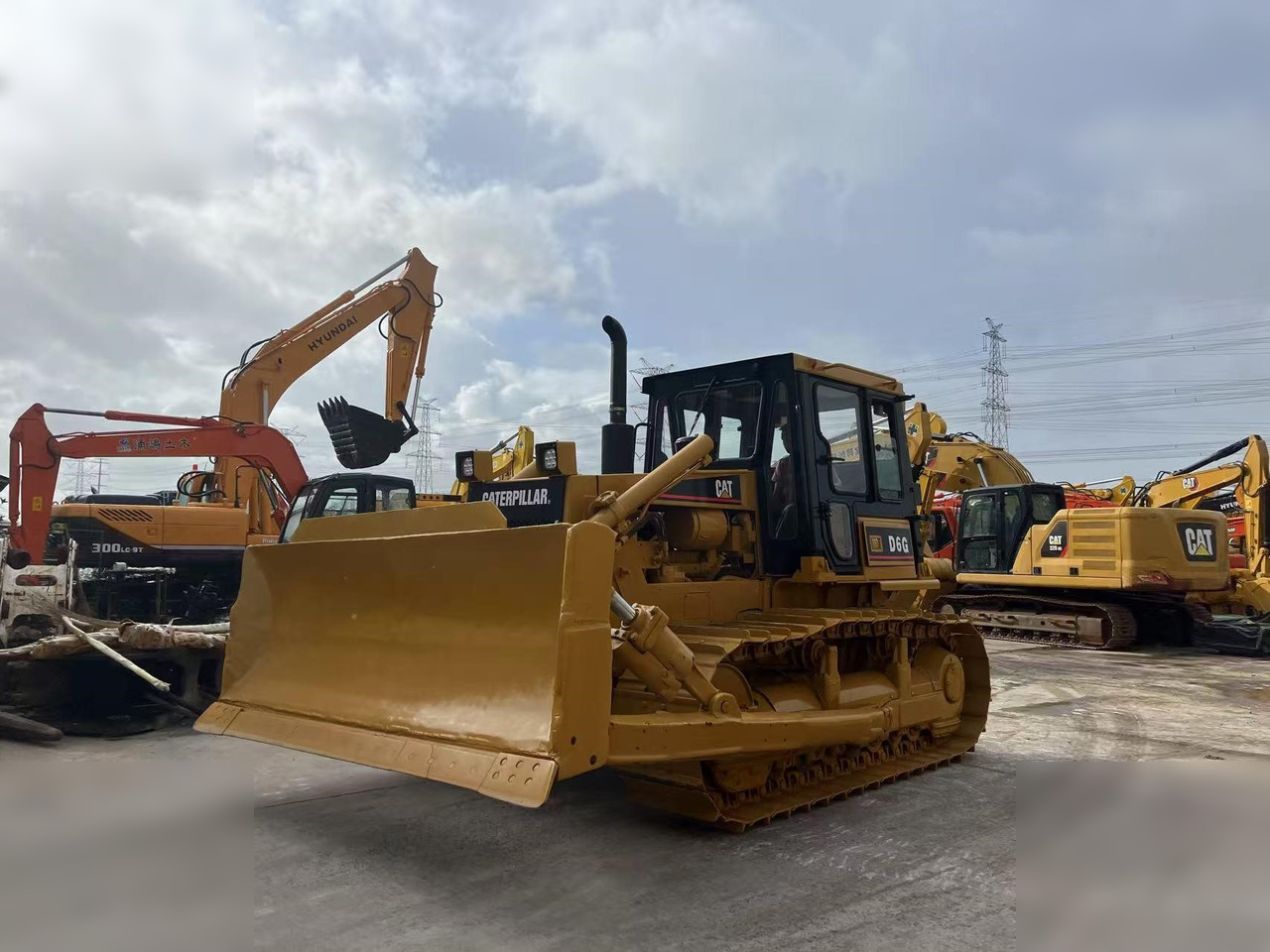 CATERPILLAR D6G - جرافة: صورة 1 CATERPILLAR D6G - جرافة: صورة 1