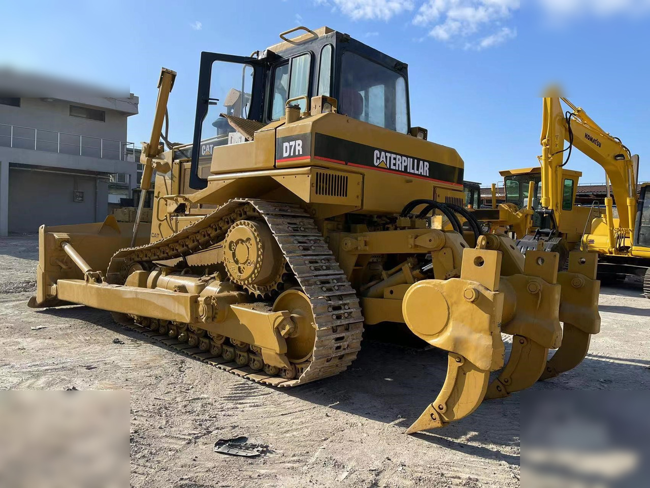 CATERPILLAR D7R II - جرافة: صورة 2 CATERPILLAR D7R II - جرافة: صورة 2
