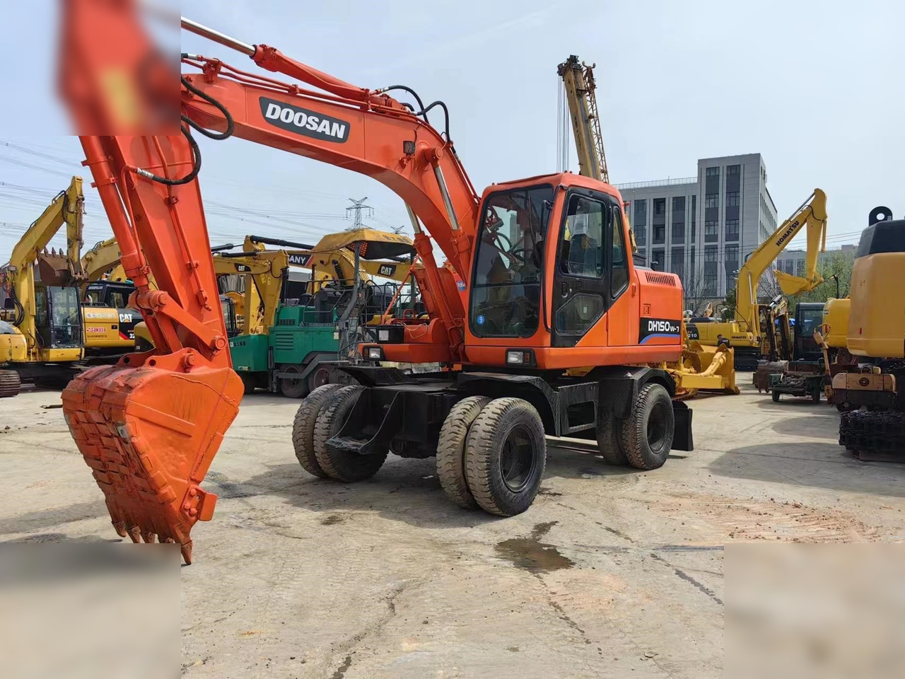 DOOSAN DH150W-7 - حفارة دولاب: صورة 2 DOOSAN DH150W-7 - حفارة دولاب: صورة 2
