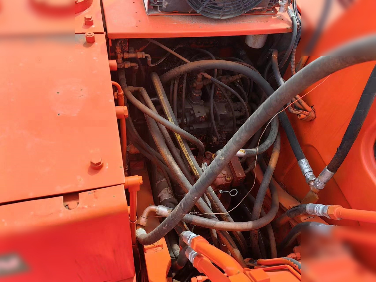 حفارة دولاب DOOSAN DH150W-7: صورة 7