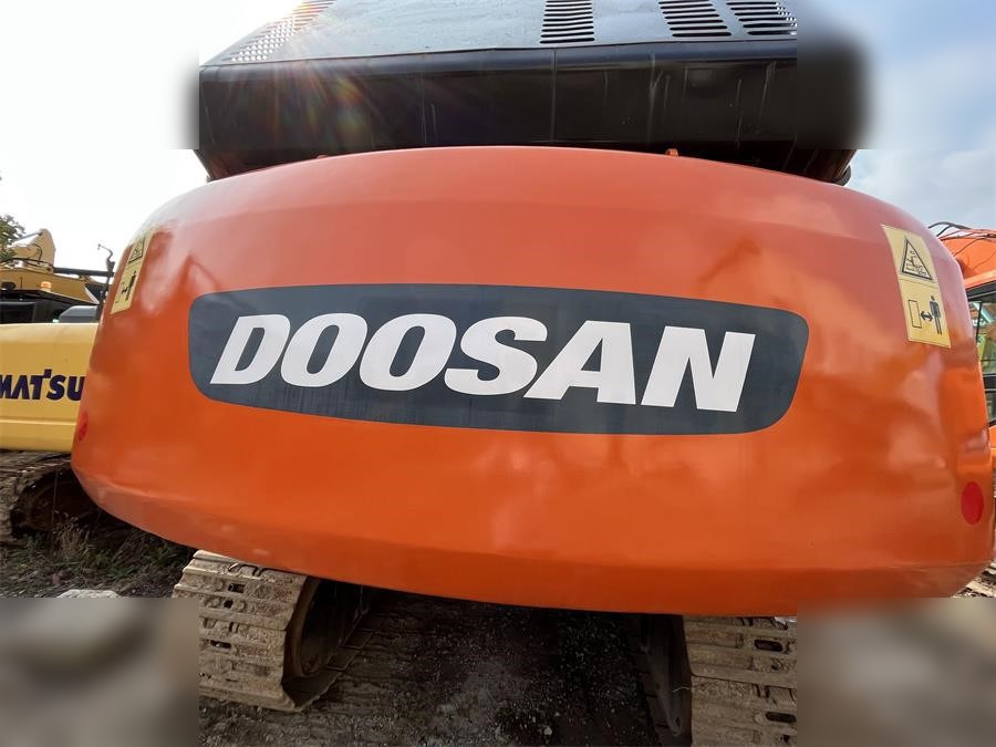 DOOSAN DH215-9E - حفار زحاف: صورة 3 DOOSAN DH215-9E - حفار زحاف: صورة 3