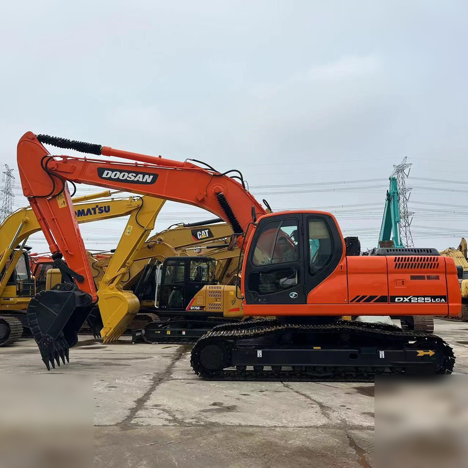 DOOSAN DX225 LCA - حفار زحاف: صورة 1 DOOSAN DX225 LCA - حفار زحاف: صورة 1