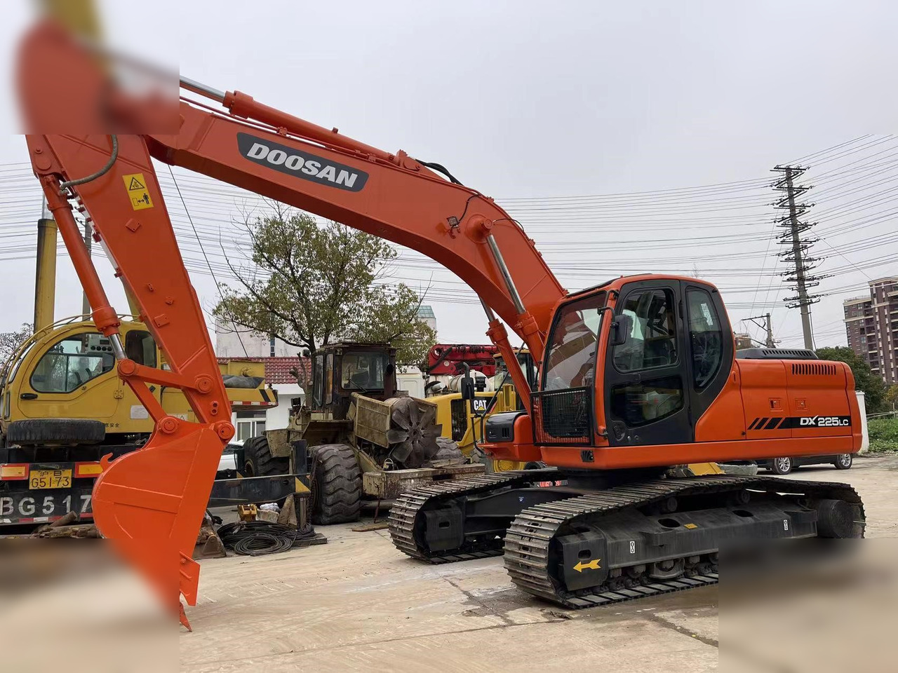 DOOSAN DX225 LC - حفار زحاف: صورة 2 DOOSAN DX225 LC - حفار زحاف: صورة 2