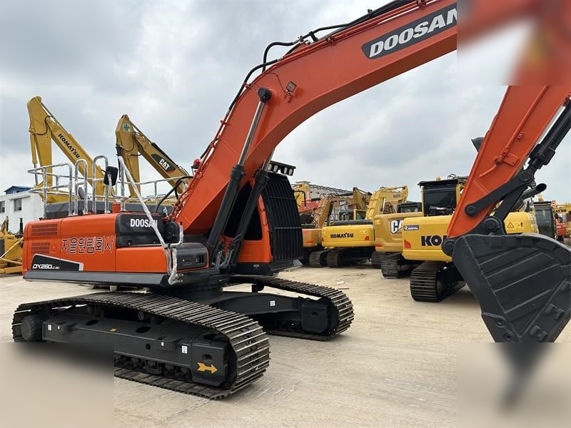 DOOSAN DX260 LC - حفار زحاف: صورة 4 DOOSAN DX260 LC - حفار زحاف: صورة 4