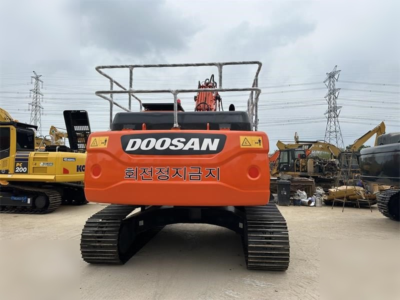 DOOSAN DX260 LC - حفار زحاف: صورة 3 DOOSAN DX260 LC - حفار زحاف: صورة 3