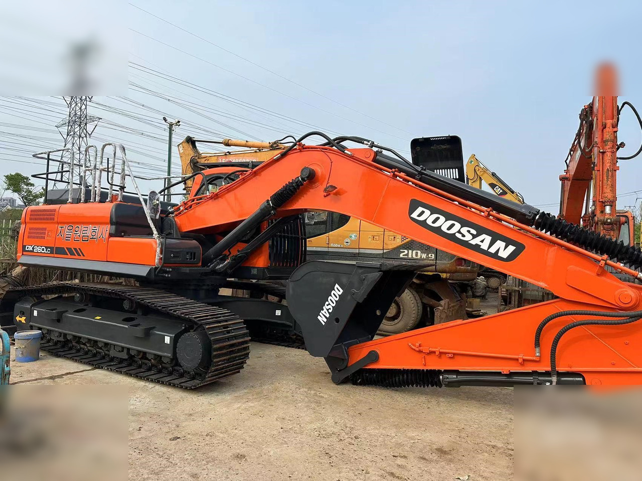 DOOSAN DX260 LC - حفار زحاف: صورة 3 DOOSAN DX260 LC - حفار زحاف: صورة 3