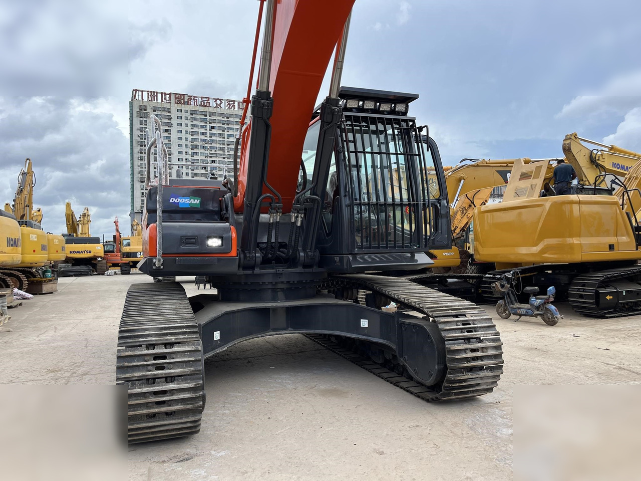 DOOSAN DX340 LCA - حفار زحاف: صورة 2 DOOSAN DX340 LCA - حفار زحاف: صورة 2