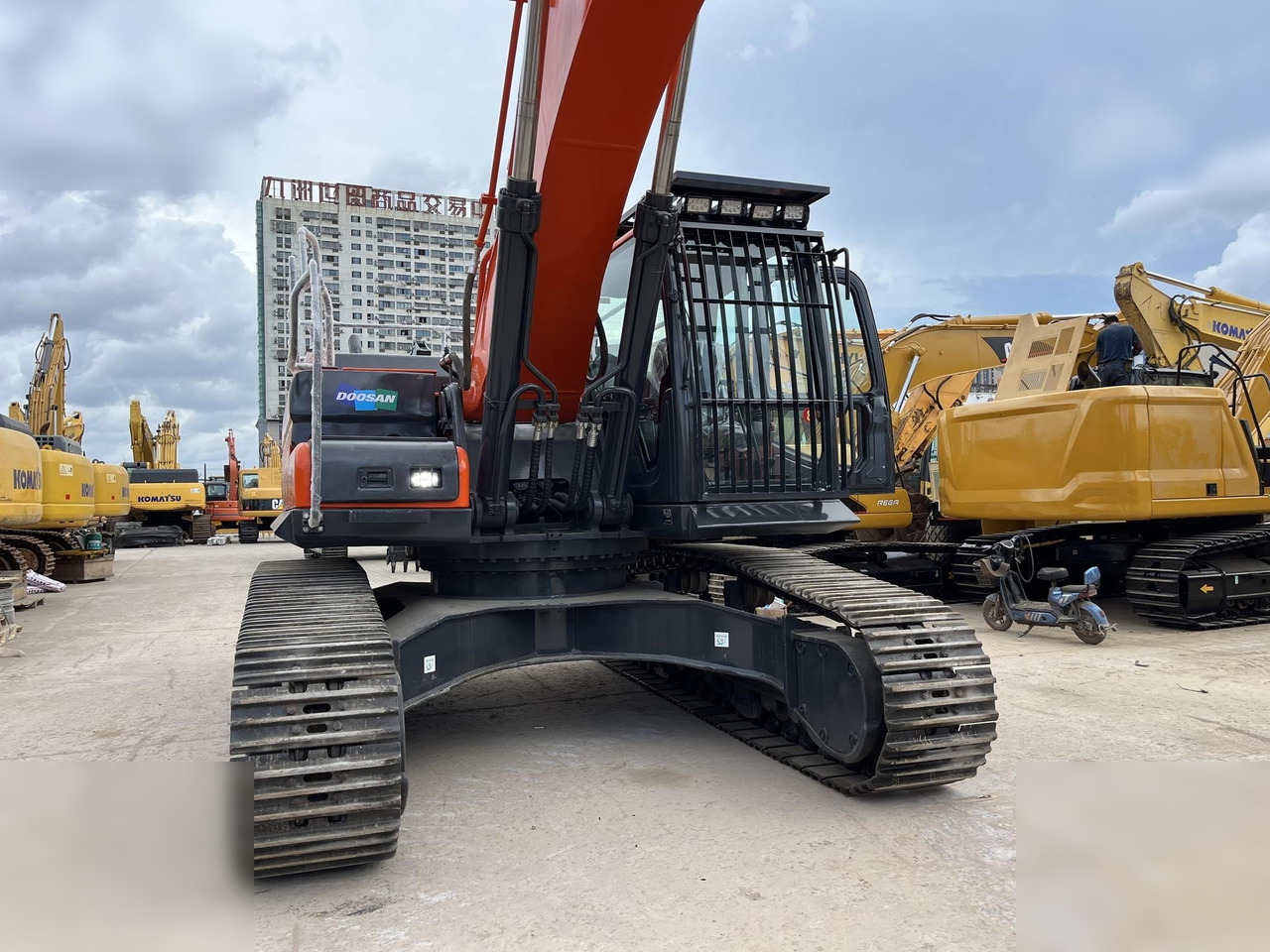 DOOSAN DX340 LCA - حفار زحاف: صورة 2 DOOSAN DX340 LCA - حفار زحاف: صورة 2