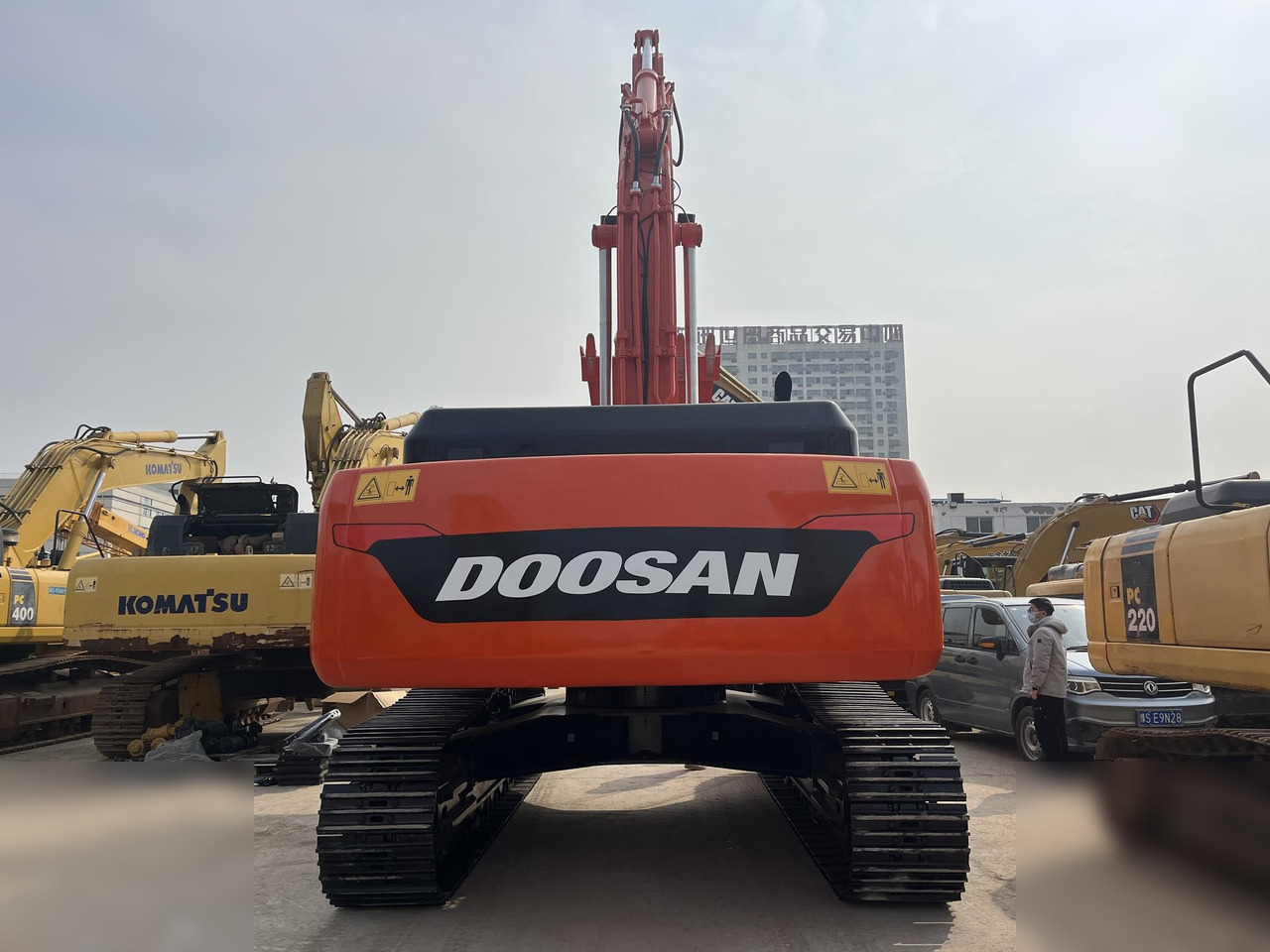 DOOSAN DX420 LC-9C - حفار زحاف: صورة 2 DOOSAN DX420 LC-9C - حفار زحاف: صورة 2