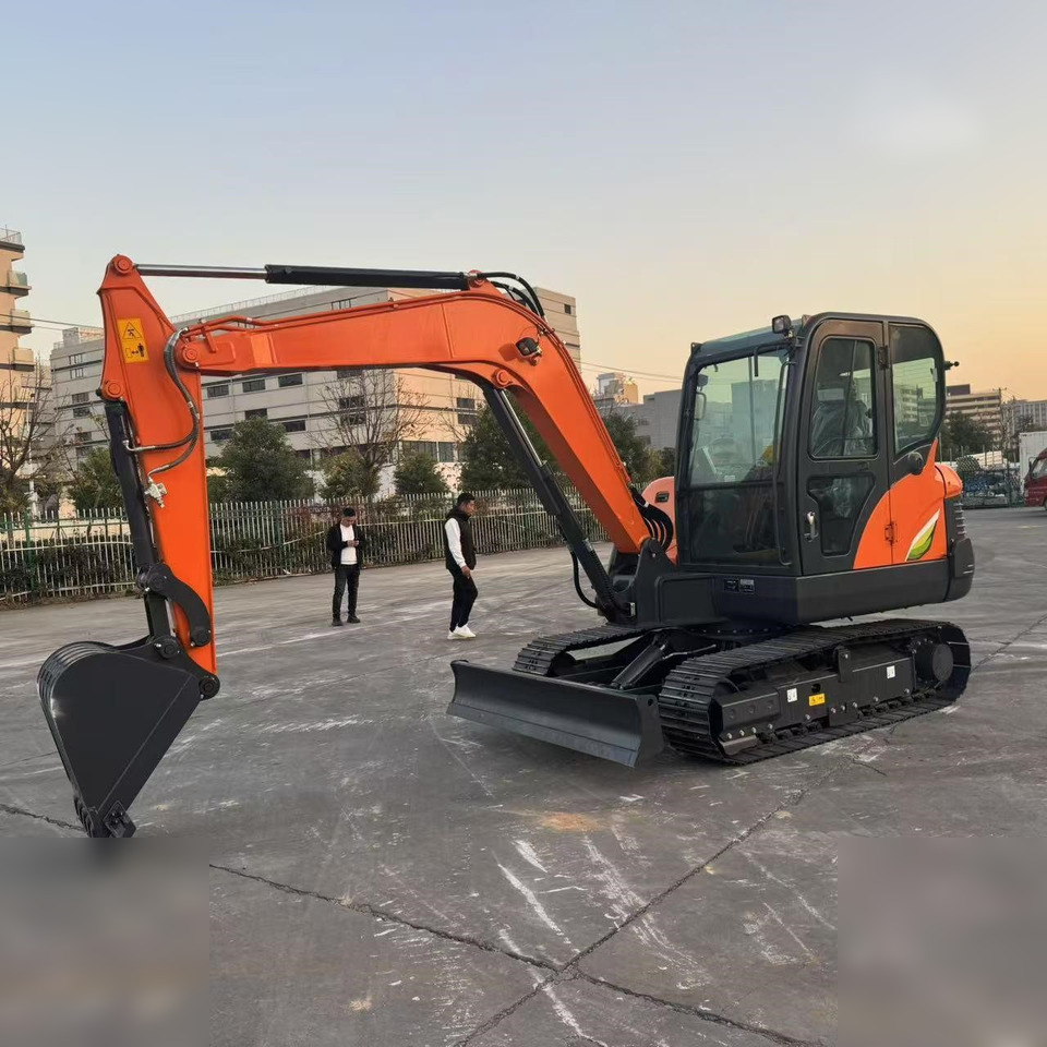 DOOSAN DX60E-10N - حفار زحاف: صورة 3 DOOSAN DX60E-10N - حفار زحاف: صورة 3