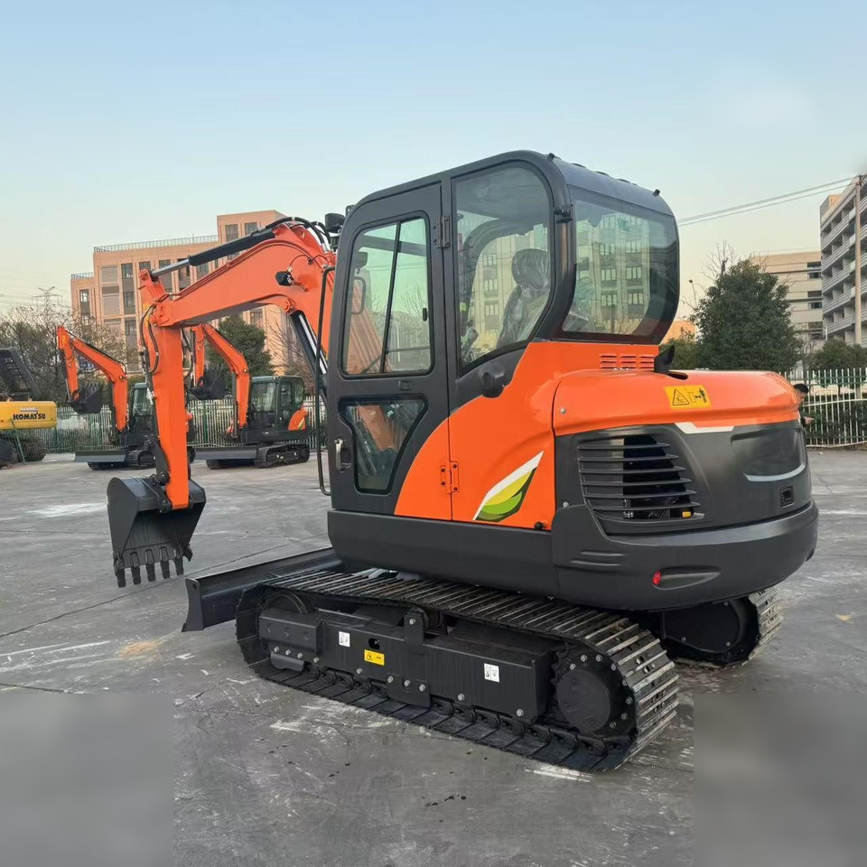 DOOSAN DX60E-10N - حفار زحاف: صورة 1 DOOSAN DX60E-10N - حفار زحاف: صورة 1