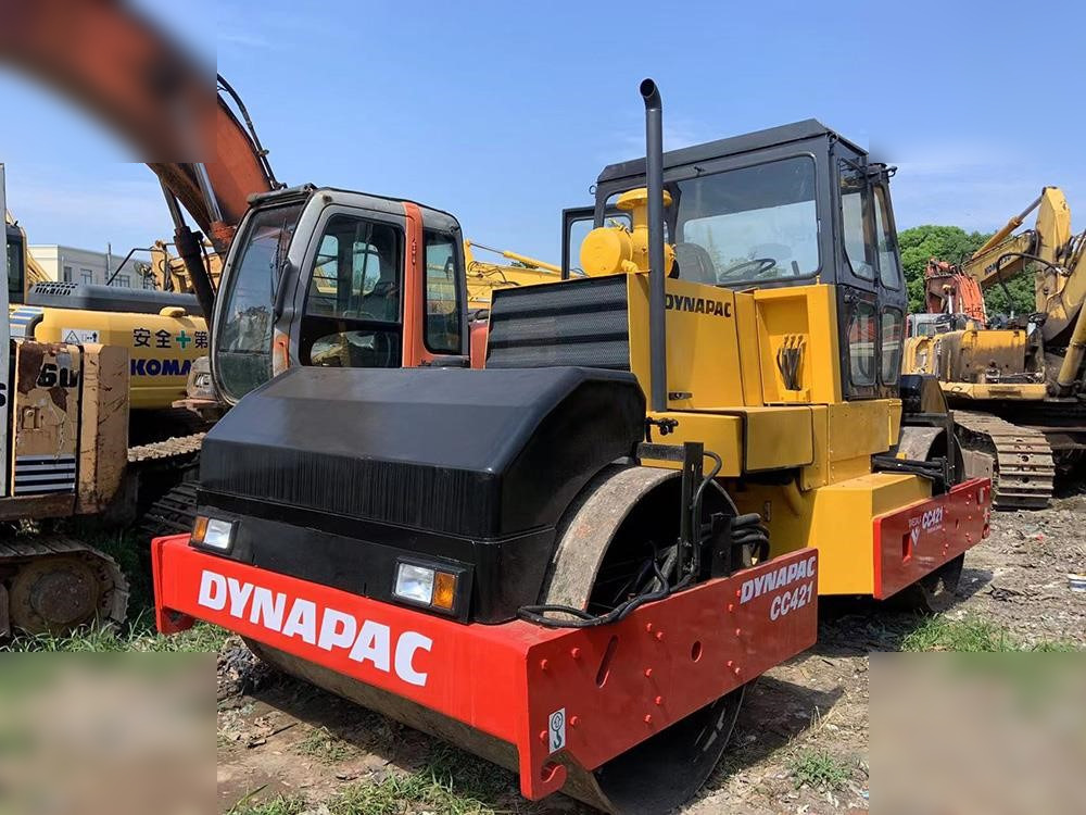 DYNAPAC CC421 - مدحلة اسفلت: صورة 4 DYNAPAC CC421 - مدحلة اسفلت: صورة 4
