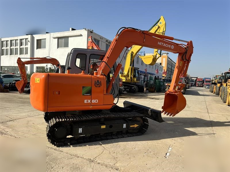 HITACHI EX60-5 - حفار زحاف: صورة 2 HITACHI EX60-5 - حفار زحاف: صورة 2