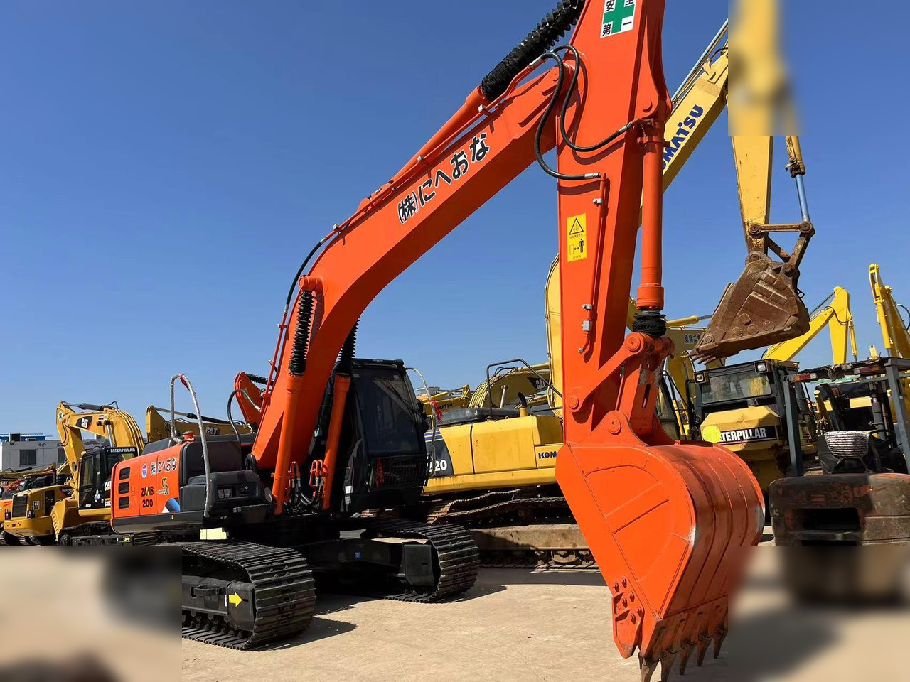 HITACHI ZX200-3G - حفار زحاف: صورة 3 HITACHI ZX200-3G - حفار زحاف: صورة 3