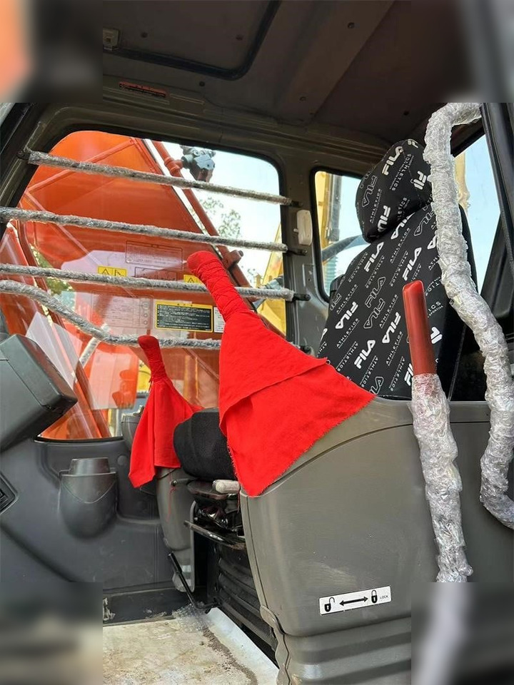 HITACHI ZX200-3G - حفار زحاف: صورة 5 HITACHI ZX200-3G - حفار زحاف: صورة 5