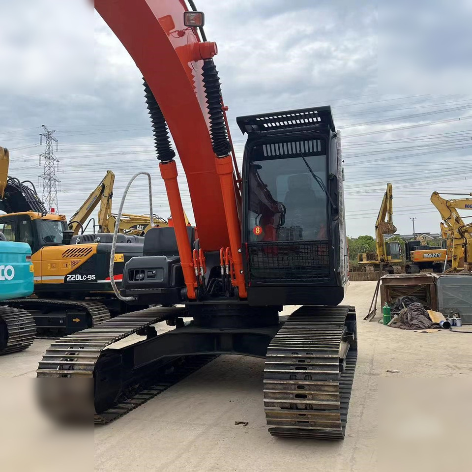 HITACHI ZX200-3G - حفار زحاف: صورة 4 HITACHI ZX200-3G - حفار زحاف: صورة 4