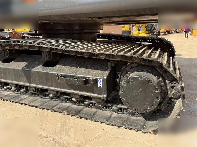 حفار زحاف HITACHI ZX240-3: صورة 6 حفار زحاف HITACHI ZX240-3: صورة 6