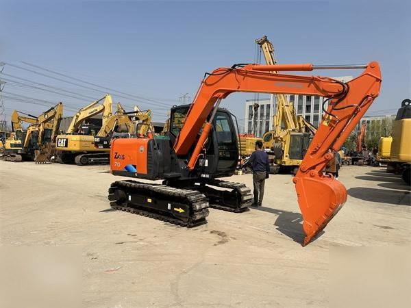 HITACHI ZX70 - حفار زحاف: صورة 2 HITACHI ZX70 - حفار زحاف: صورة 2