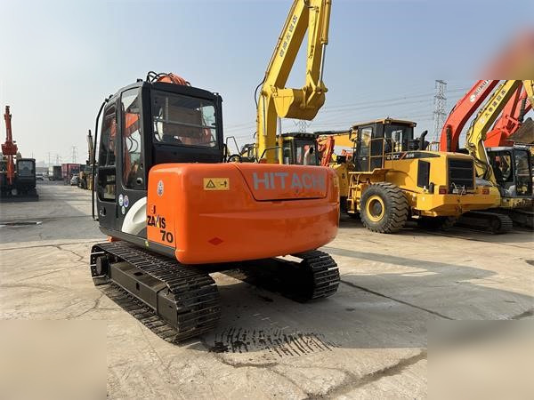 HITACHI ZX70 - حفار زحاف: صورة 2 HITACHI ZX70 - حفار زحاف: صورة 2