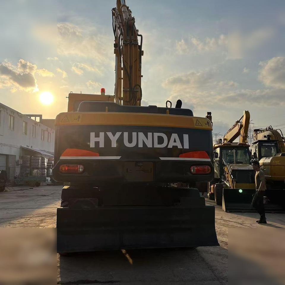 HYUNDAI ROBEX 210W-9 - حفارة دولاب: صورة 5 HYUNDAI ROBEX 210W-9 - حفارة دولاب: صورة 5