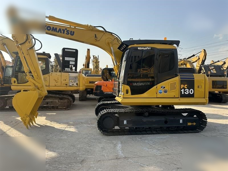 KOMATSU PC130-7 - حفار زحاف: صورة 1 KOMATSU PC130-7 - حفار زحاف: صورة 1