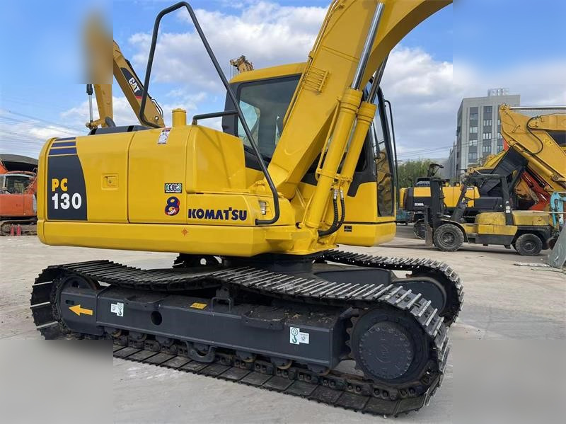 KOMATSU PC130-7 - حفار زحاف: صورة 4 KOMATSU PC130-7 - حفار زحاف: صورة 4