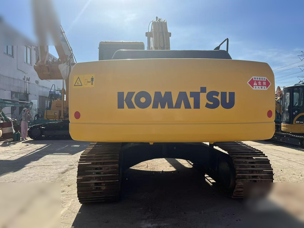KOMATSU PC220-7 - حفار زحاف: صورة 5 KOMATSU PC220-7 - حفار زحاف: صورة 5