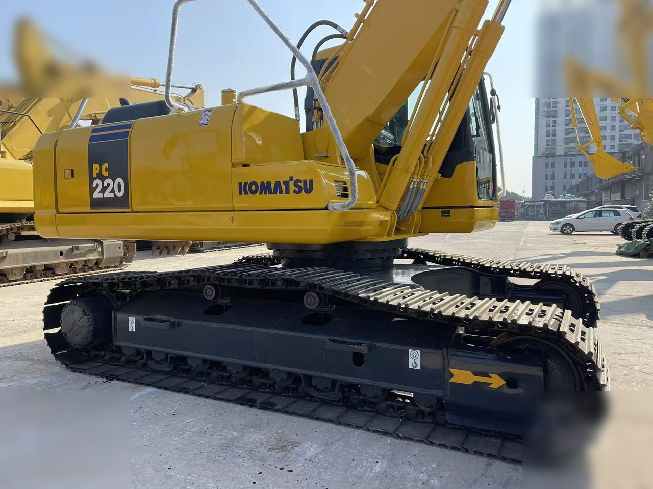 KOMATSU PC220-7 KOMATSU PC220-7: صورة 8