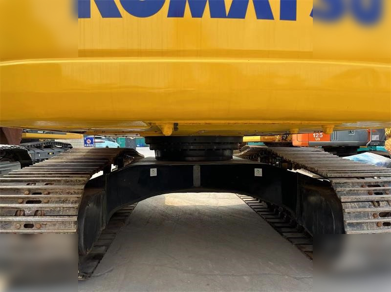 KOMATSU PC220-7 - حفار زحاف: صورة 3 KOMATSU PC220-7 - حفار زحاف: صورة 3