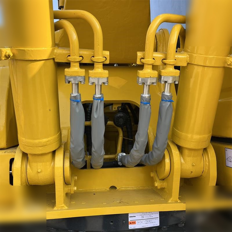 حفار زحاف KOMATSU PC220-8: صورة 7 حفار زحاف KOMATSU PC220-8: صورة 7