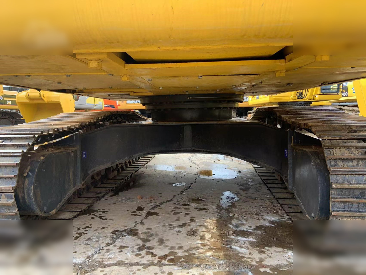KOMATSU PC220-8 - حفار زحاف: صورة 5 KOMATSU PC220-8 - حفار زحاف: صورة 5