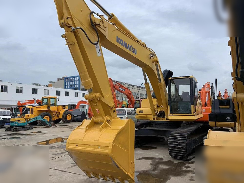 KOMATSU PC300-7 - حفار زحاف: صورة 1 KOMATSU PC300-7 - حفار زحاف: صورة 1