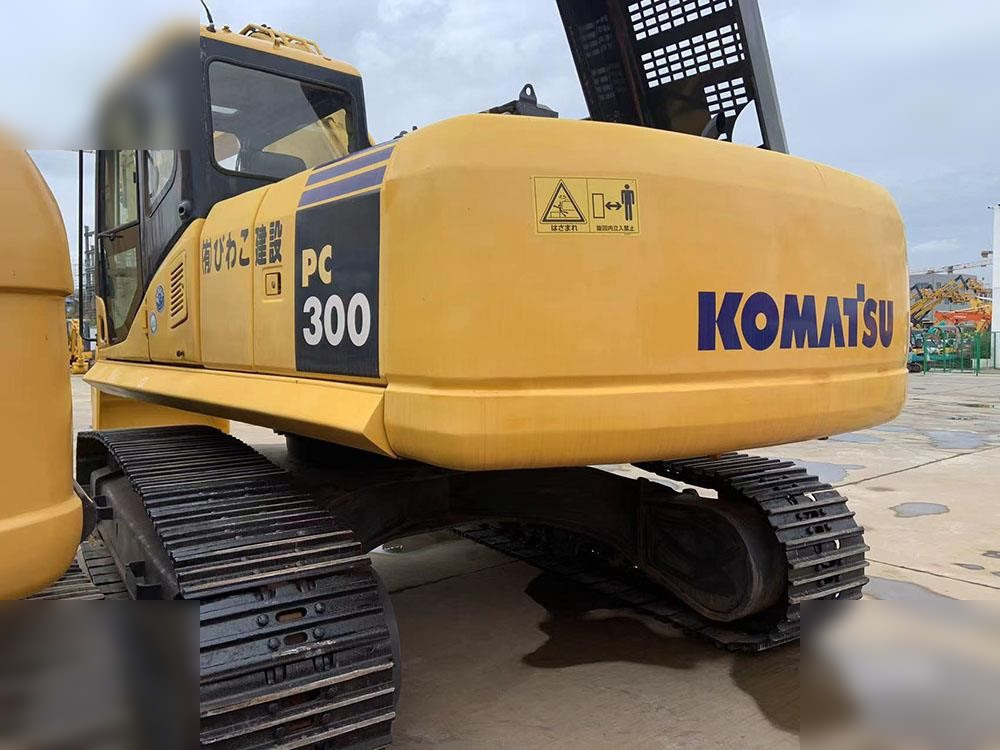 KOMATSU PC300-7 - حفار زحاف: صورة 3 KOMATSU PC300-7 - حفار زحاف: صورة 3