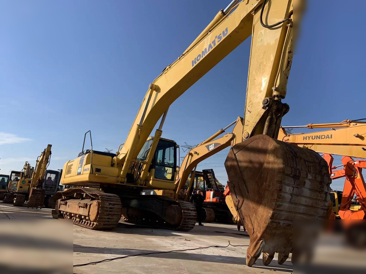 KOMATSU PC400-7 - حفار زحاف: صورة 2 KOMATSU PC400-7 - حفار زحاف: صورة 2
