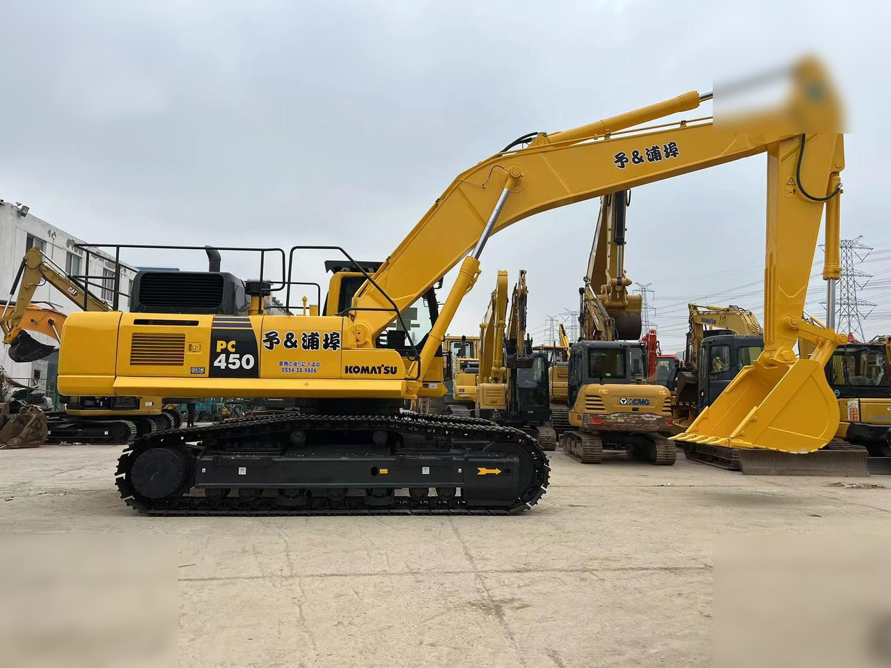 KOMATSU PC450-8 - حفار زحاف: صورة 1 KOMATSU PC450-8 - حفار زحاف: صورة 1