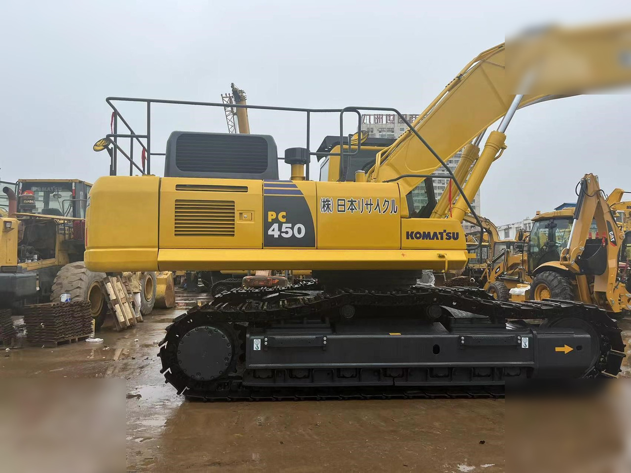 KOMATSU PC450-8 - حفار زحاف: صورة 5 KOMATSU PC450-8 - حفار زحاف: صورة 5